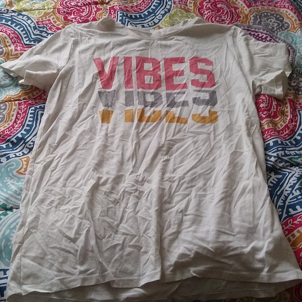 White over size tees